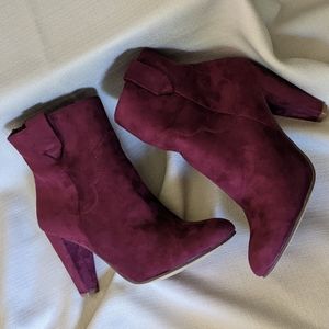 Gorgeous Maroon Ankle Boots